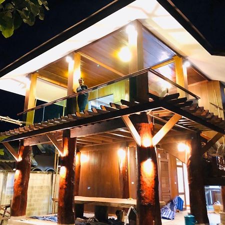 188 Teak House บ้านต้นสัก Τσιάνγκ Μάι Εξωτερικό φωτογραφία