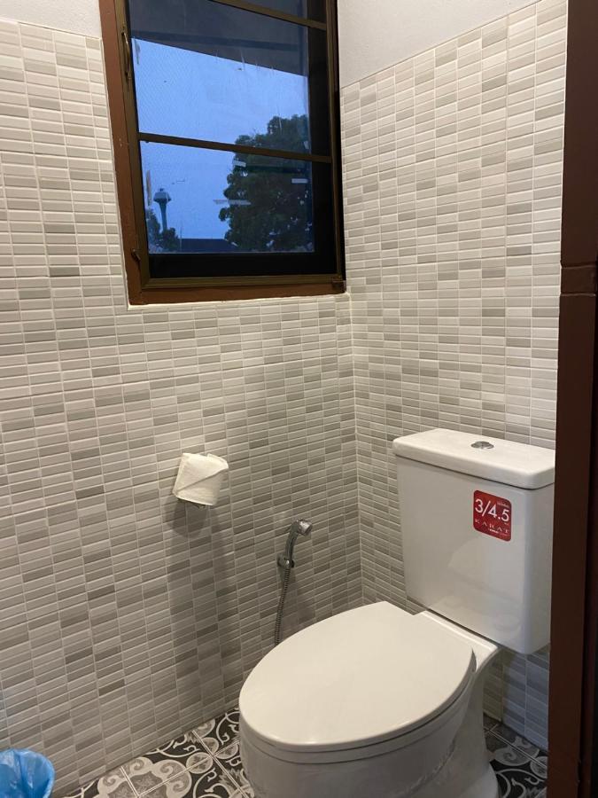 188 Teak House บ้านต้นสัก Τσιάνγκ Μάι Εξωτερικό φωτογραφία